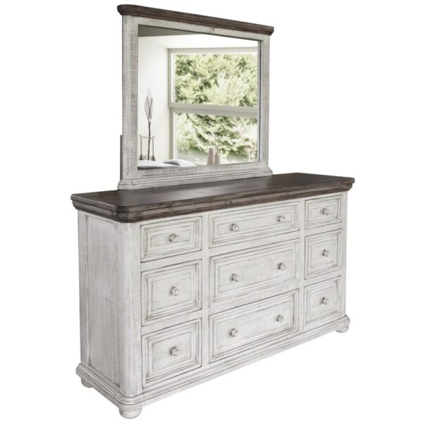 Luna Dresser