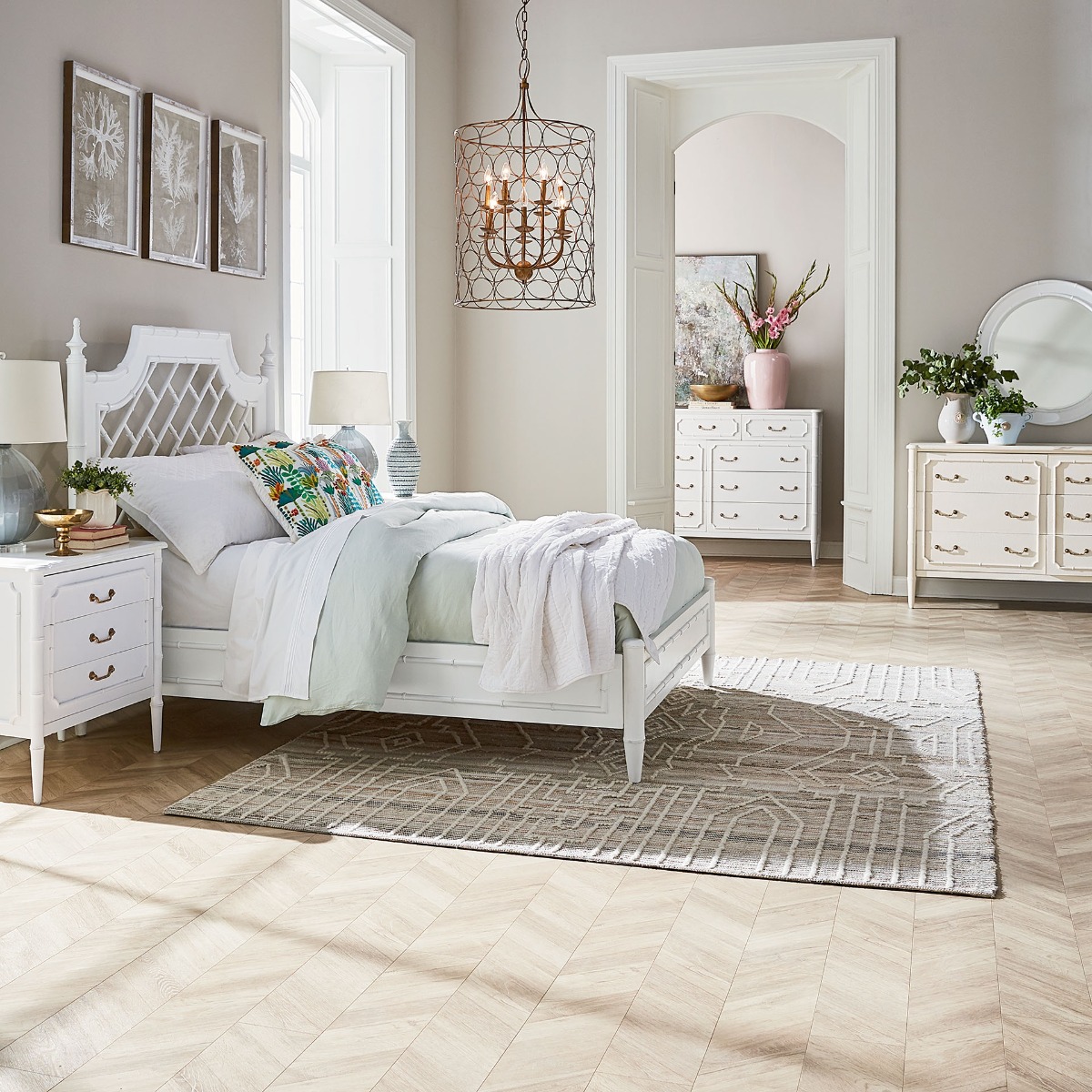 Bramble 76436 Chelsea Bed Queen Bramble 76436 Chelsea Bed Queen