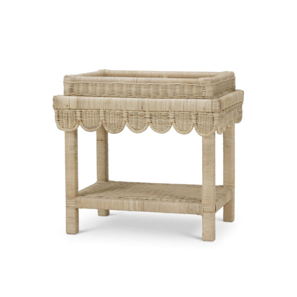 Bramble 28288 Scallop Rattan Side Table w/ Tray