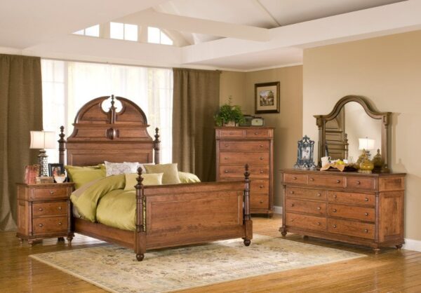 Yutzy 29101 Monticello Queen Manor Bed