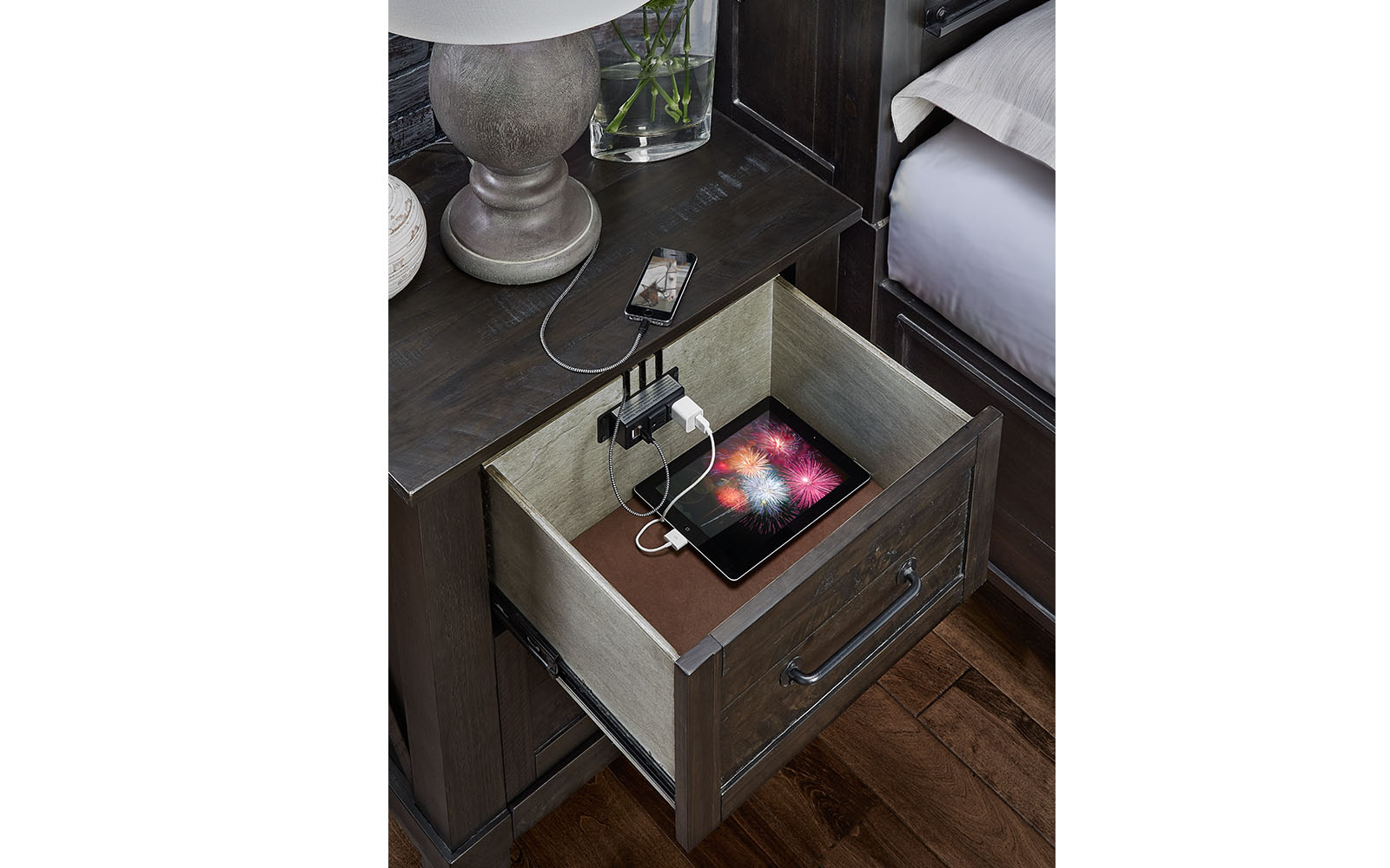 A-America SUVCL5750 Sun Valley Nightstand A-America SUVCL5750 Sun Valley Nightstand