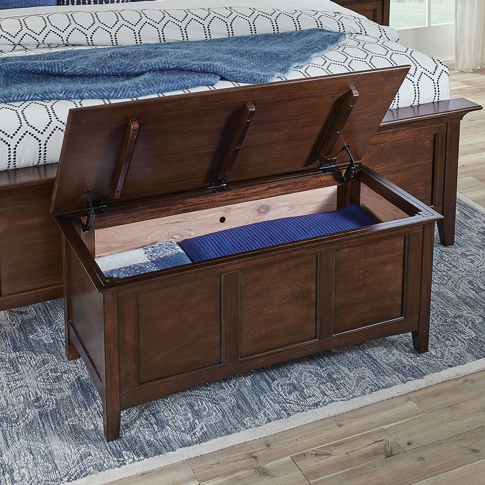 A-America WSLCB5800 Westlake Cedar Lined Blanket Trunk A-America WSLCB5800 Westlake Cedar Lined Blanket Trunk